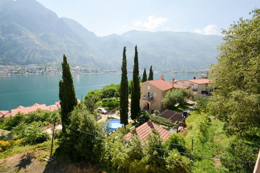 Apartments Panorama Kotor Exteriör bild